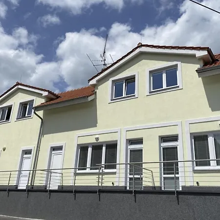 Vltavanka Apartment *